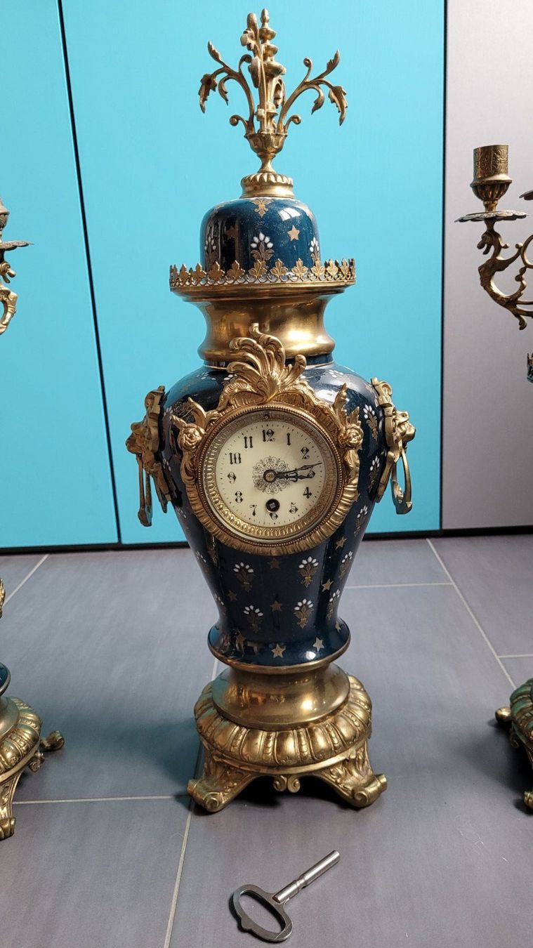 Orologi da terra & Orologi da parete: Kaminuhr mit Kerzenhaltern – Usato da Derendingen venduto da BAK01 2