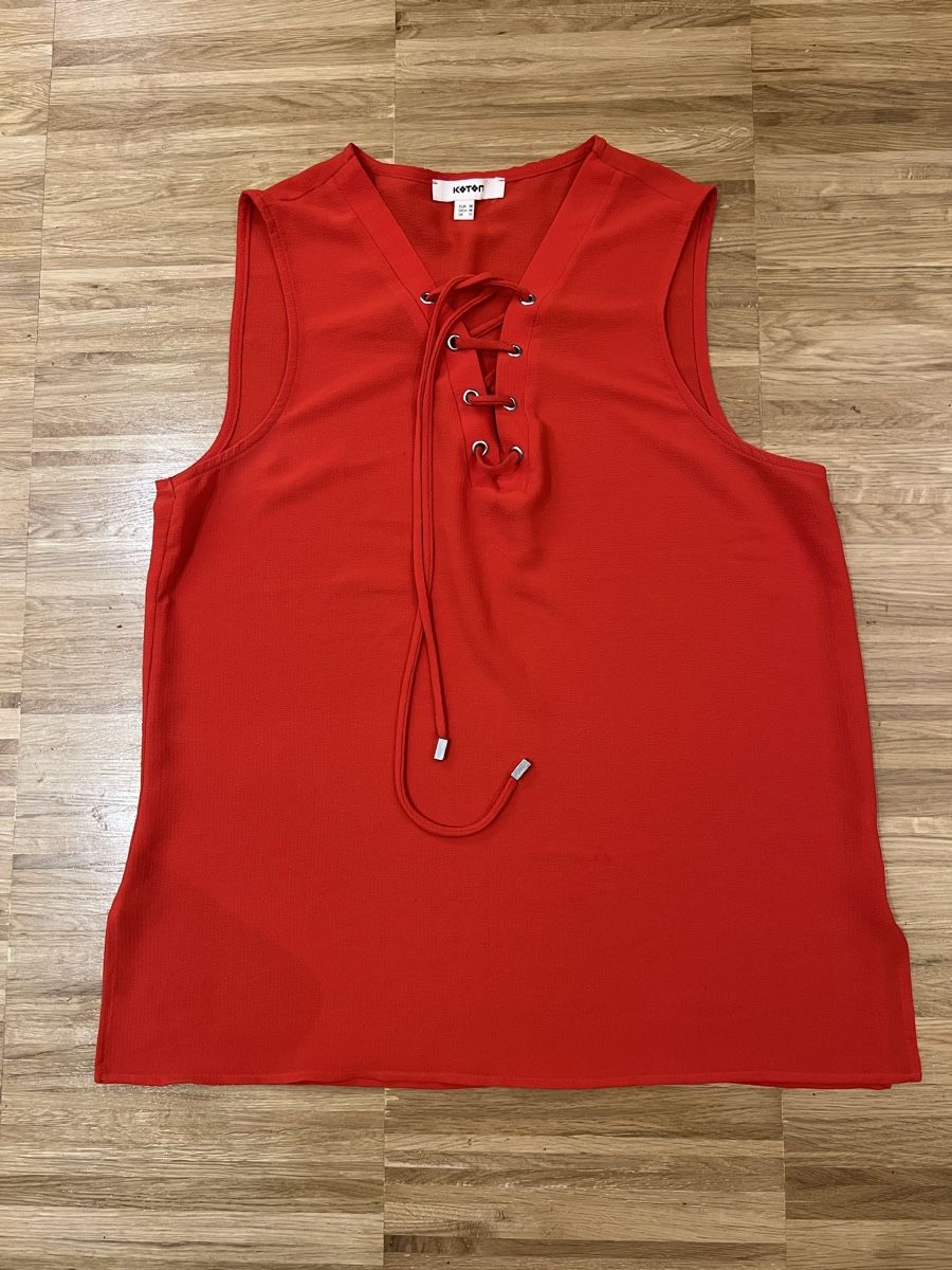 Top: Red summer top – Nuovo (secondo la descrizione) da Adliswil venduto da avatar83 1