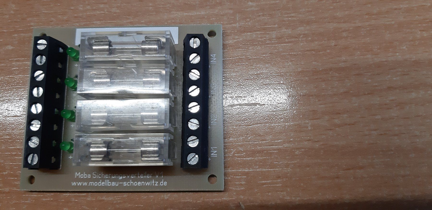 Stromzufuhr: Modellbahn Sicherungsverteiler – Neu und originalverpackt aus Muttenz von Iwan1 1