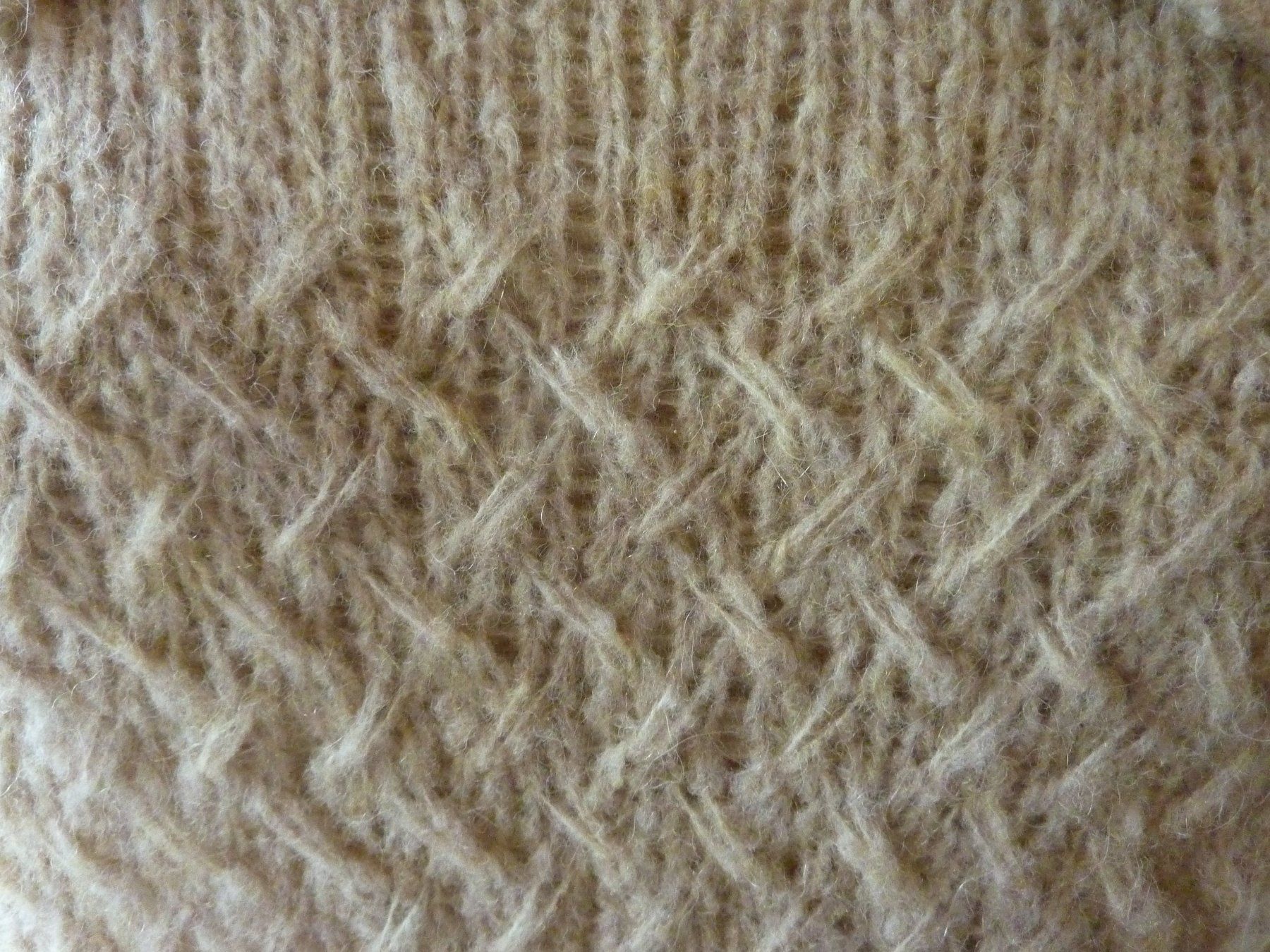 Pullover & Sweatshirts: Strickpullover, beige 34/36 kuschelweich – Neu (gemäss Beschreibung) aus Waldstatt von Kananaskis1 4