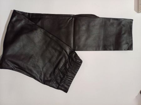 Hosen/Leggins Leder imitat schwarz  Gr 36