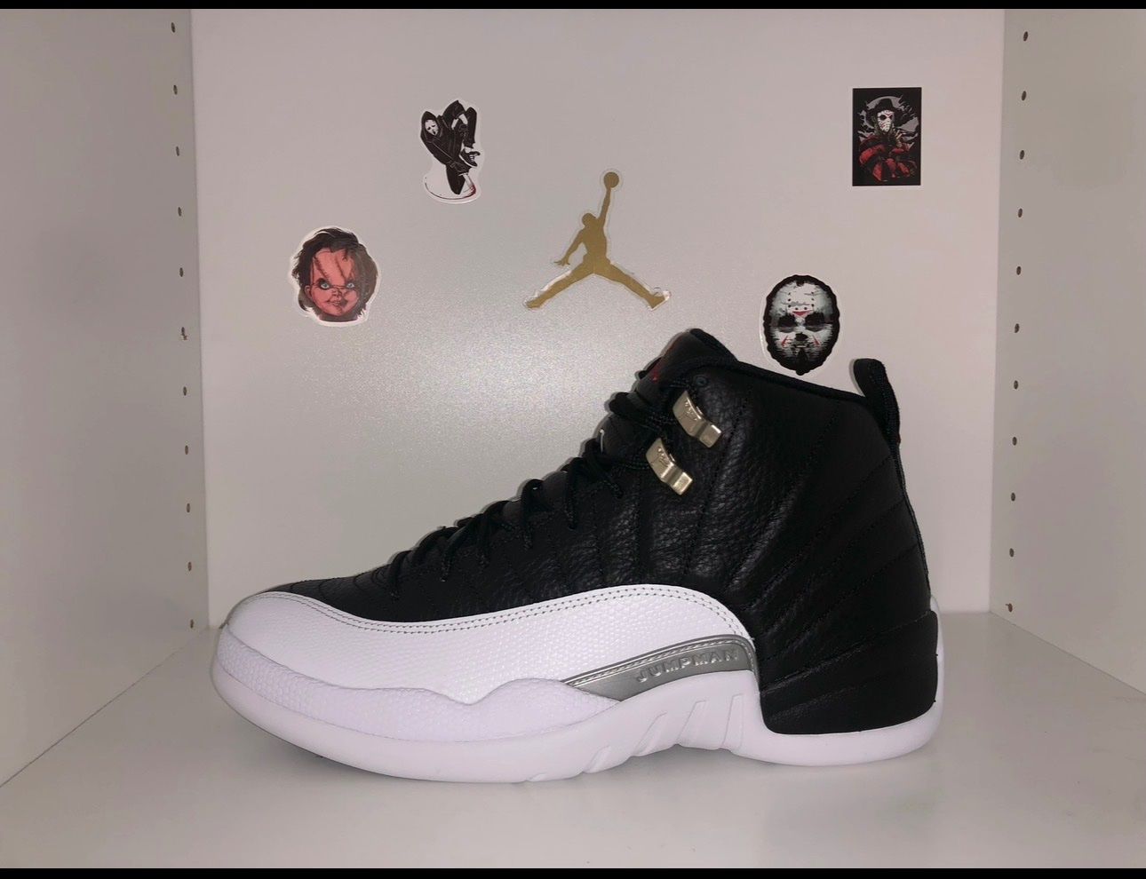 Jordan Scarpe da uomo: Jordan 12 retro playoffs Taille 42.5 – Nuovo e nell'imballaggio originale da Les Avanchets venduto da Oro_Rog