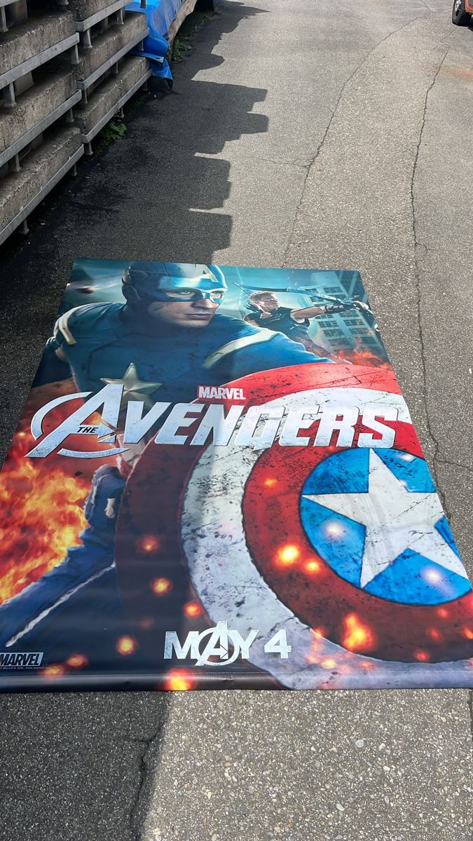 Foto & Immagini: Avengers Marvel Transparent doppelseitig (avenger) – Usato da Künten venduto da Schnaepplihuus