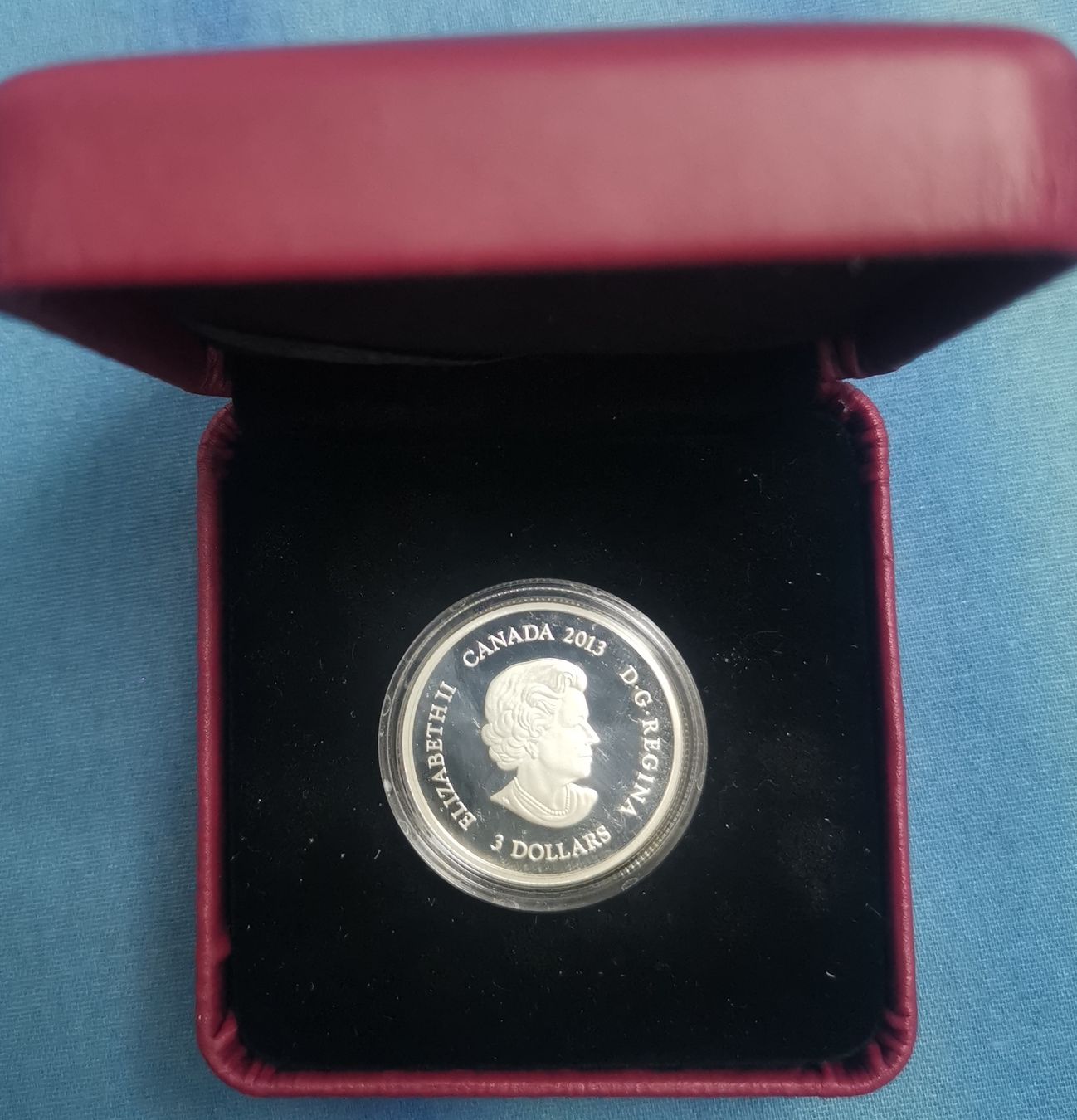 Tutti le monete: Maple Leaf 2013 Silber 3$ in Original-Box mit Zertifikat  – Nuovo e nell'imballaggio originale da Küssnacht am Rigi venduto da Gold_und_mehr 2