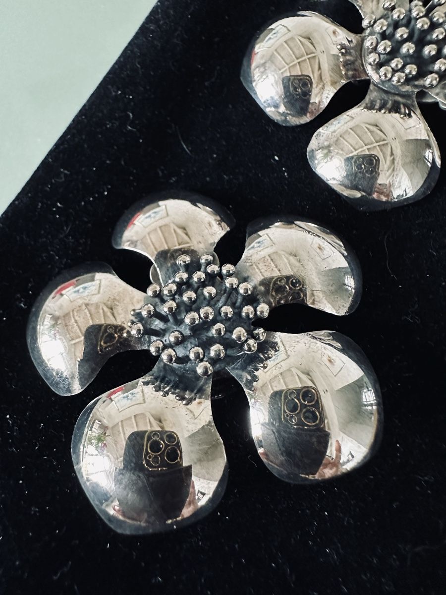 Orecchini pendenti & Orecchini a lobo: Wunderschöne Unikat Silber Ohrclips 925er Blumen Muster – Usato da Watt venduto da Beautiful 1