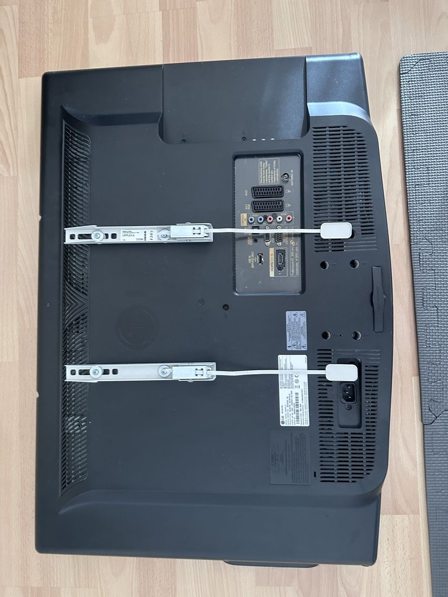 LG Televisori: LG Fernseher Schwarz gebraucht – Usato da Oensingen venduto da luk_6wrk 1