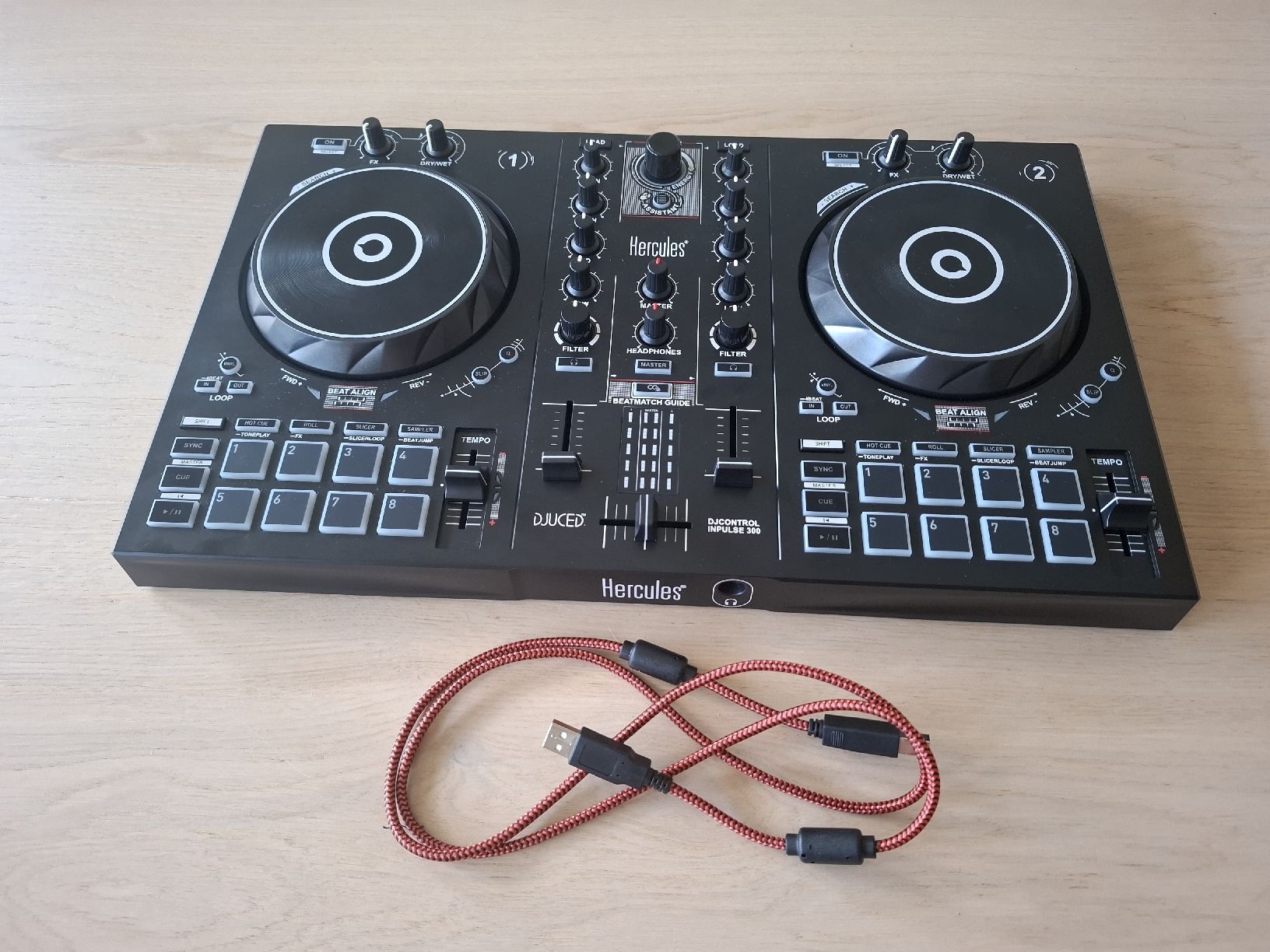 Hercules Platines de mixage: Hercules DJ Controller Inpulse 300 – D'occasion à Oberwil BL par nuvomind