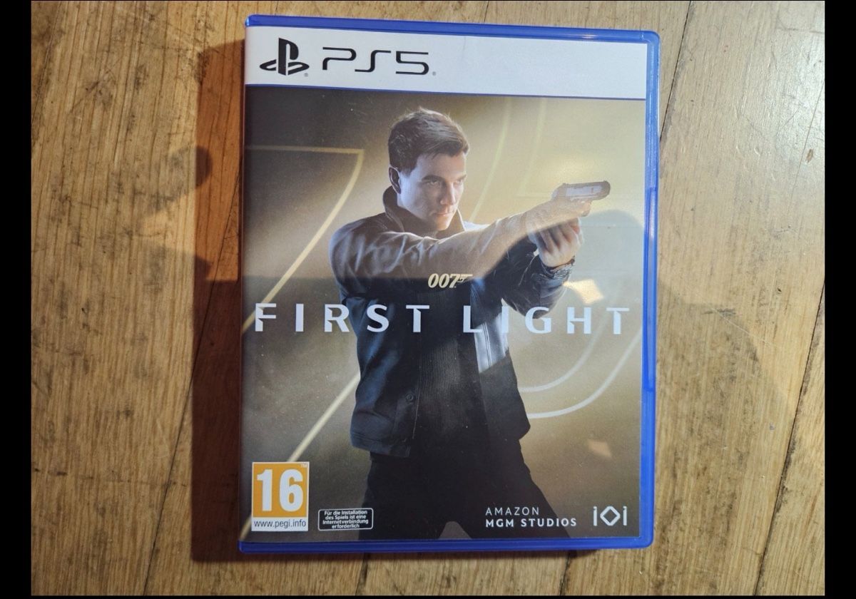 Giochi: PS5 Spiel 007 First Light guter Zustand – Usato da Eglisau venduto da jus_fzc2