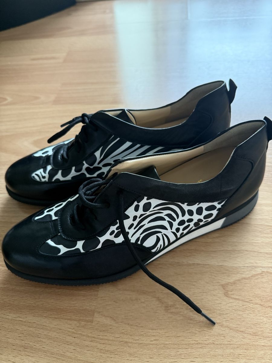 Scarpe da uomo: Brunate-Leather Shoes,Size 39.5 – Nuovo (secondo la descrizione) da Zürich venduto da son_lyv6