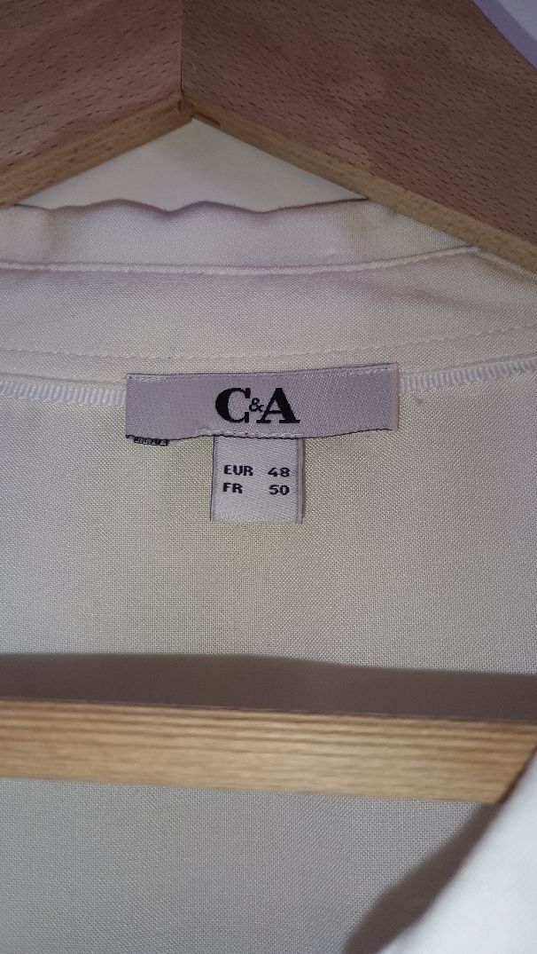 C&A Camicette: Beige Bluse Grösse 48. Marke: C&A – Usato da Zürich venduto da Mitzi6 3