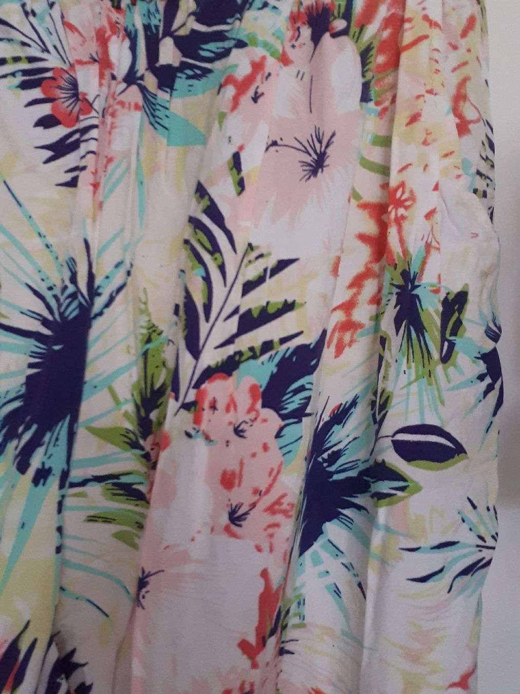 Tute: Summer jumpsuit in floral pattern – Usato da Basel venduto da n23_j8jr 1