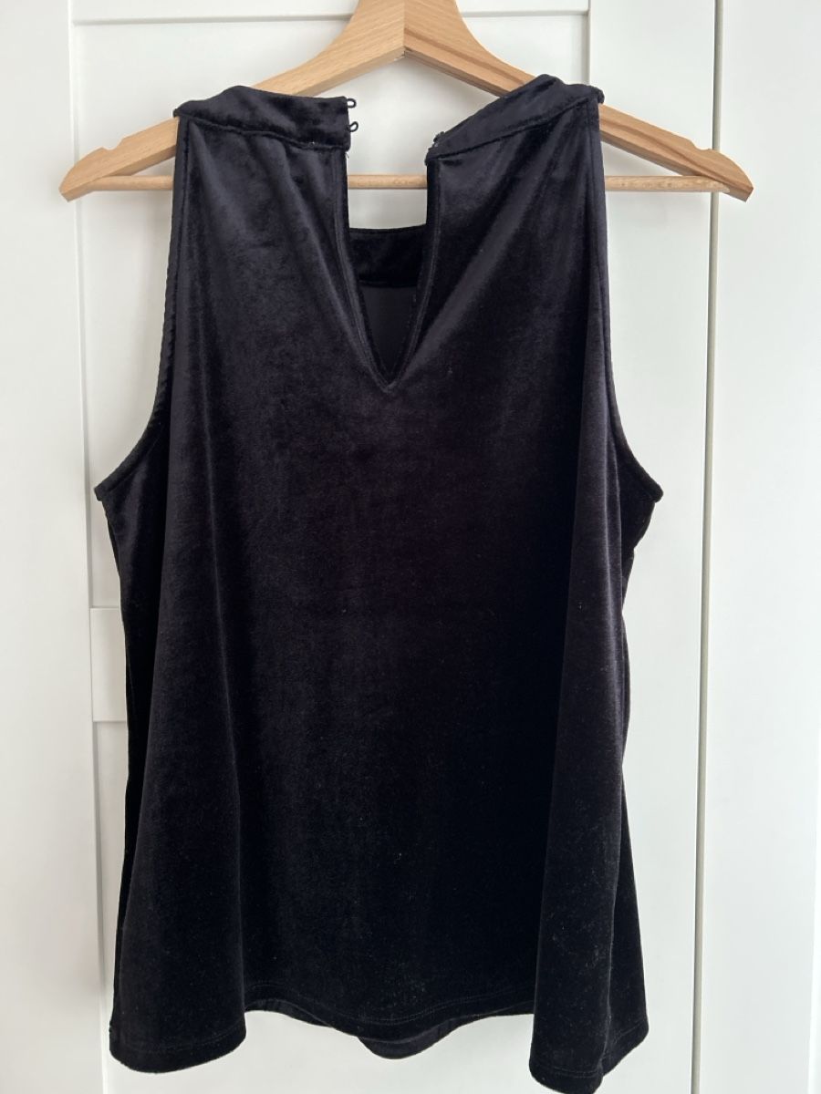 Top: elegantes Samt-Top Gr. 36 – Usato da Basel venduto da Carla29 1