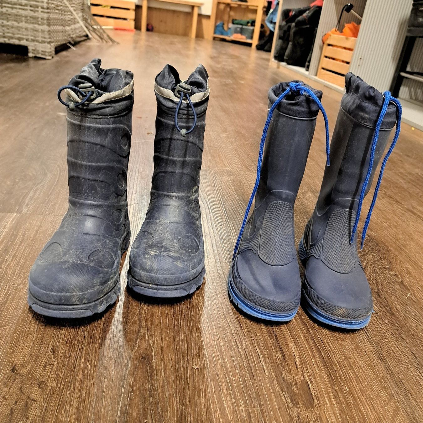 Scarpe per ragazzi: Gummistiefel Grösse 32 – Usato da Brütten venduto da AndreaA07