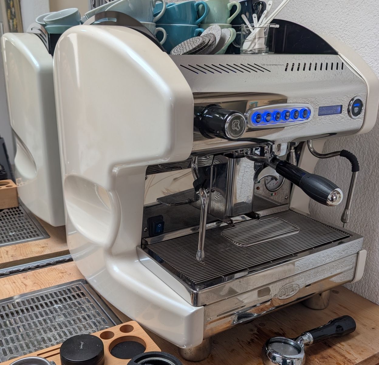 Quick Mill Macchine per caffè & Macchine per espresso: Quick Mill QM64 Quarantacinque Espresso Siebträger – Usato da Netstal venduto da pixelvoyager