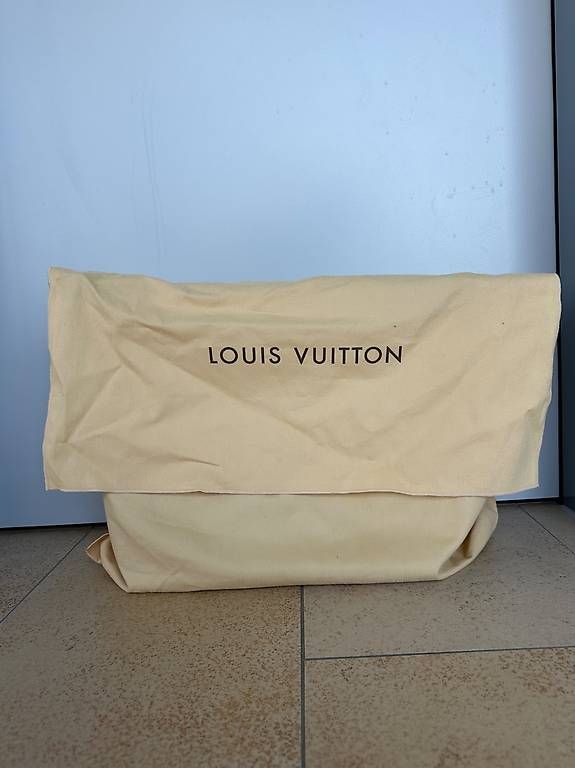 Louis Vuitton Taschen für Damen: Limited edition Louis Vuitton ORIGINAL UND NEU – Gebraucht aus Aeschi SO von Oceana.Indigo 4
