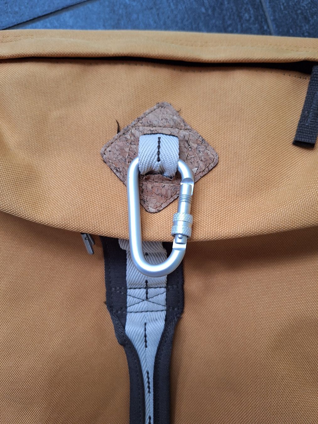 Zaini: rucksack mit laptopfach – Usato da Utzigen venduto da Velvet8 2