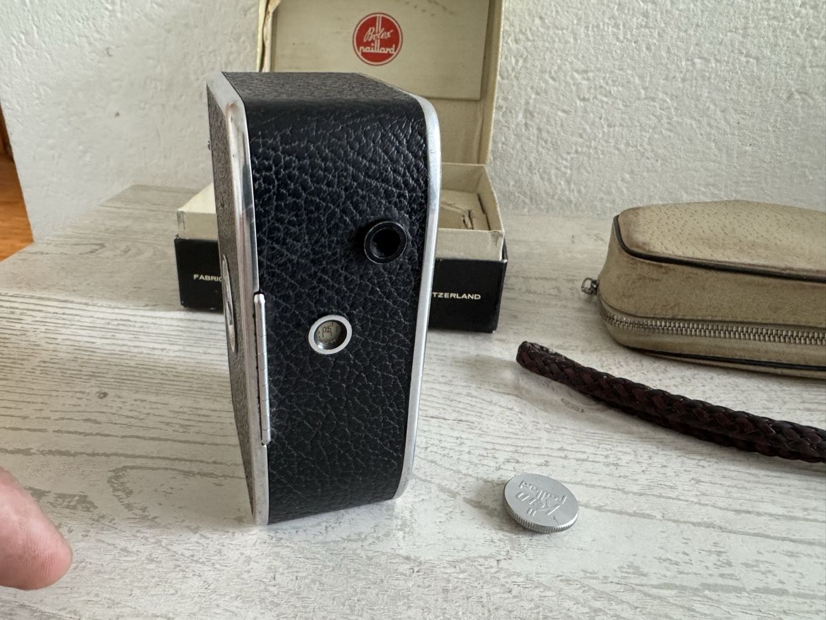 Bolex Fotocamera: Bolex paillard 8c  8mm kamera – Usato da Zunzgen venduto da milesdavis76 3