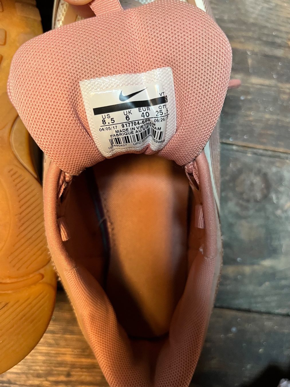 Nike Damenschuhe: Schuhe / Nike / Turnschuh / Sneaker / 40 – Gebraucht aus Zürich von lis_mg6t 2