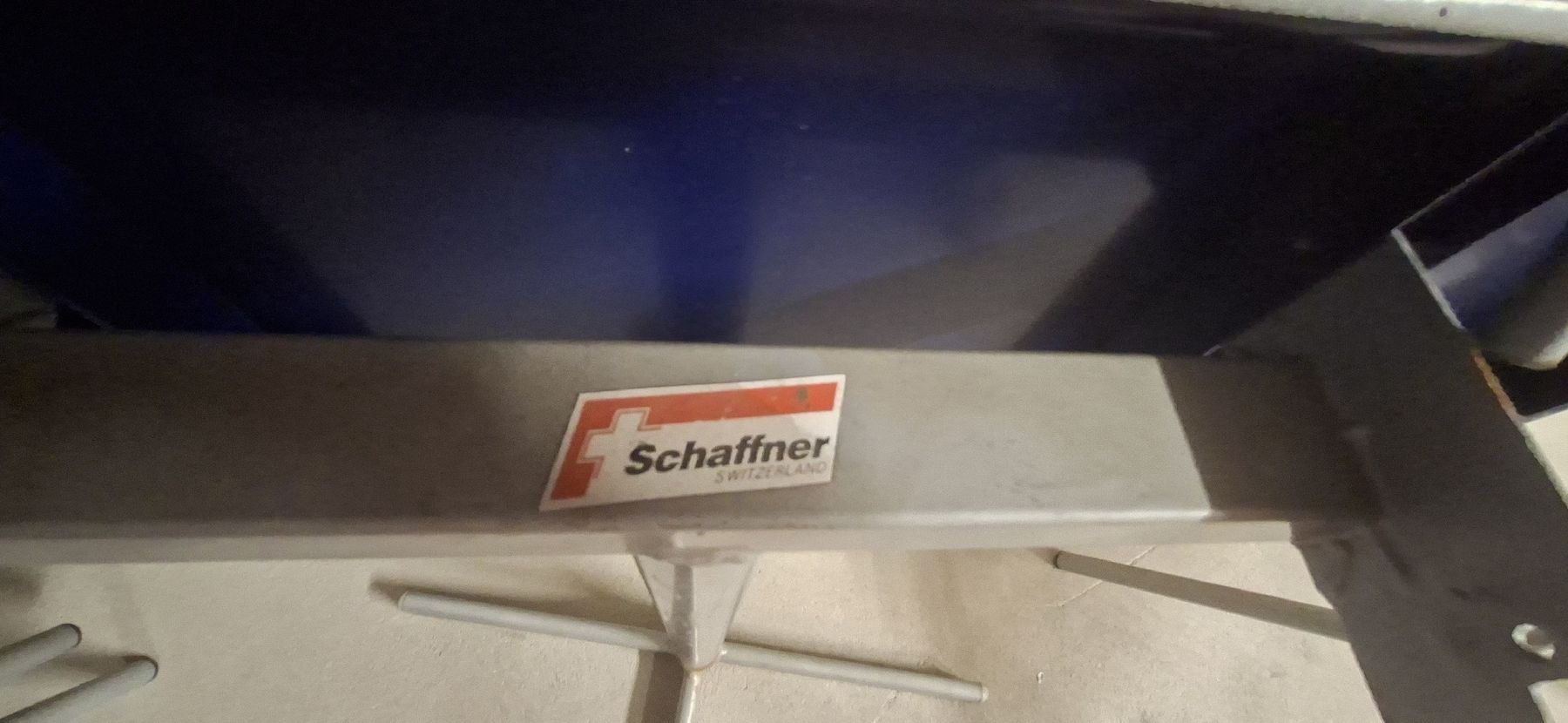 Schaffner Set di tavolo e panche: Schaffner Gartentisch und 4 Stühle in blau – Usato da Basel venduto da Lovintage 3