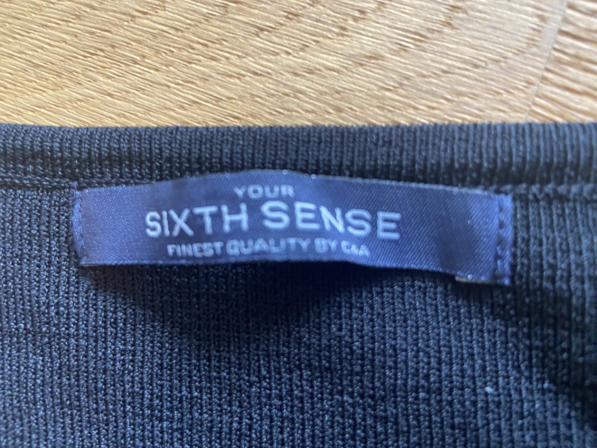 C&A Maglioni & Felpe: Sixth Sense Schwarzer Pullover mit Applikation, Gr. 44/46 – Usato da Brig venduto da jch_rq8z 2
