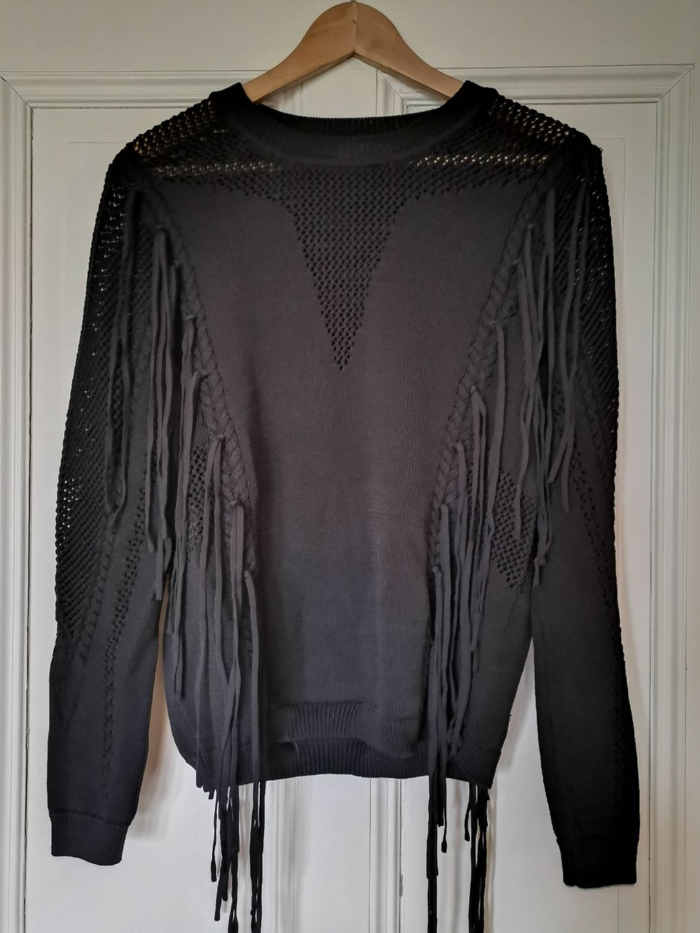 Mankind Pullover & Sweatshirts: 7 for all mankind, Open wave fringe Sweater  – Gebraucht aus Uerikon von pink_flamingo 3