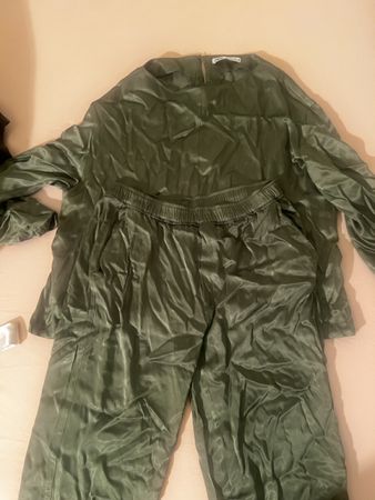 ZARA Pyjama Set grün Grösse l/xl guter Zustand