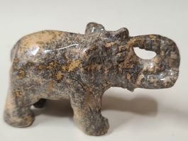 Kleine Steinfigur Elefant, 5x3.5 cm