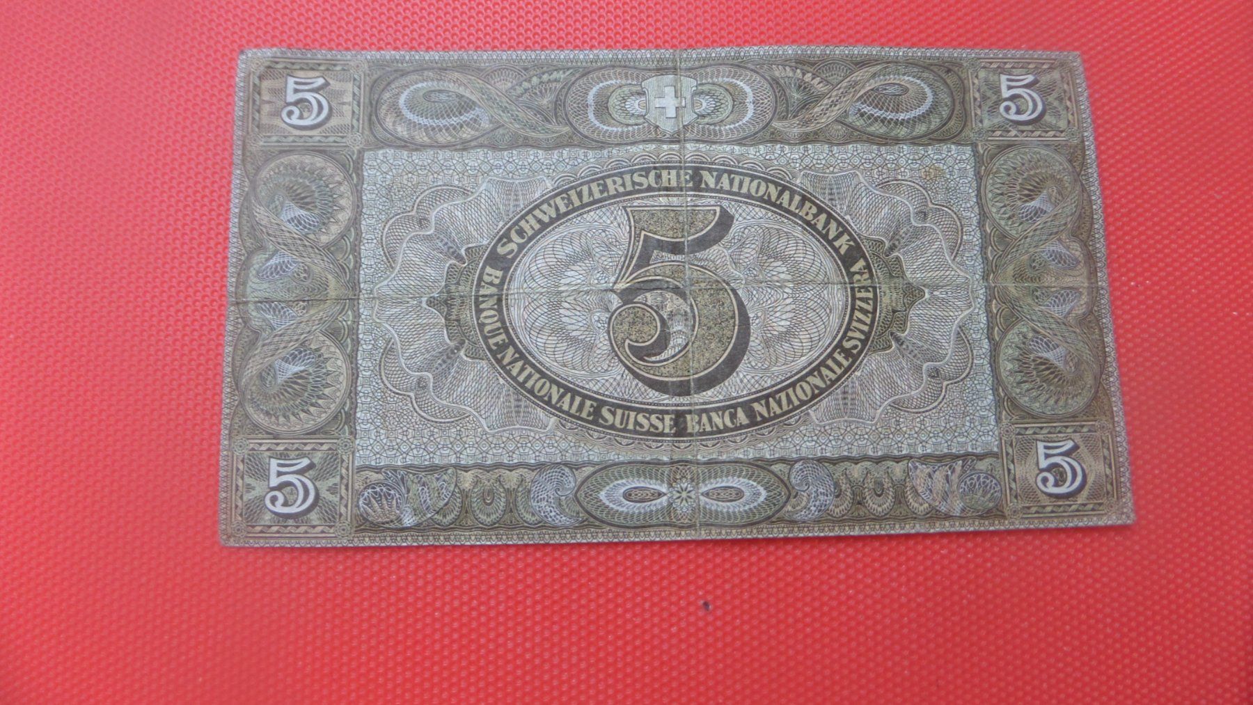 Banknoten: ALTE SCHWEIZER 5 FR NOTE  Zürich 22.Febr,1951 – Gebraucht aus Glis von MYS-Wallis2020 4