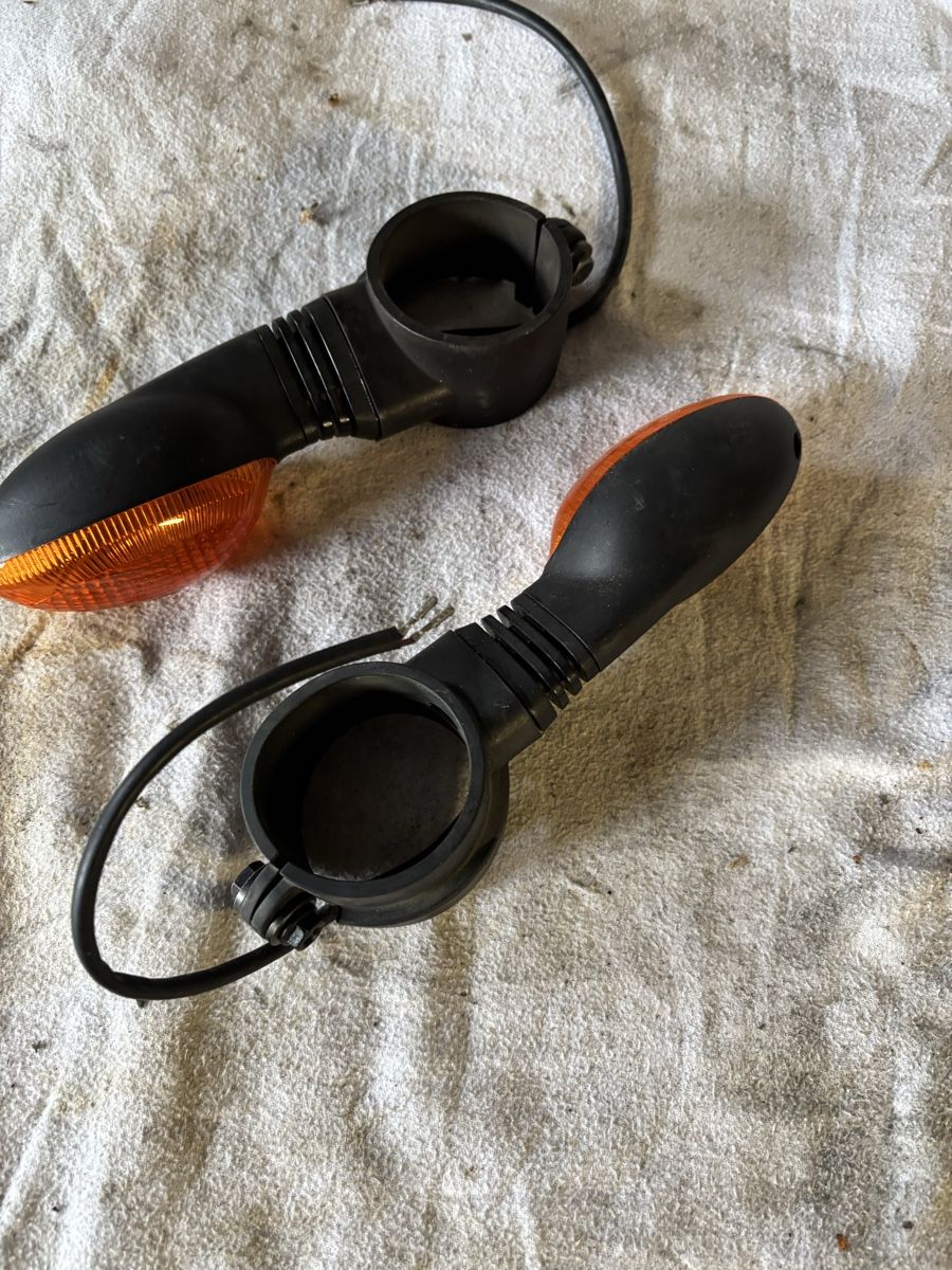 Alle Motorradersatzteile: Viktory original Blinker links und rechts – Gebraucht aus Schötz von Harley35 2