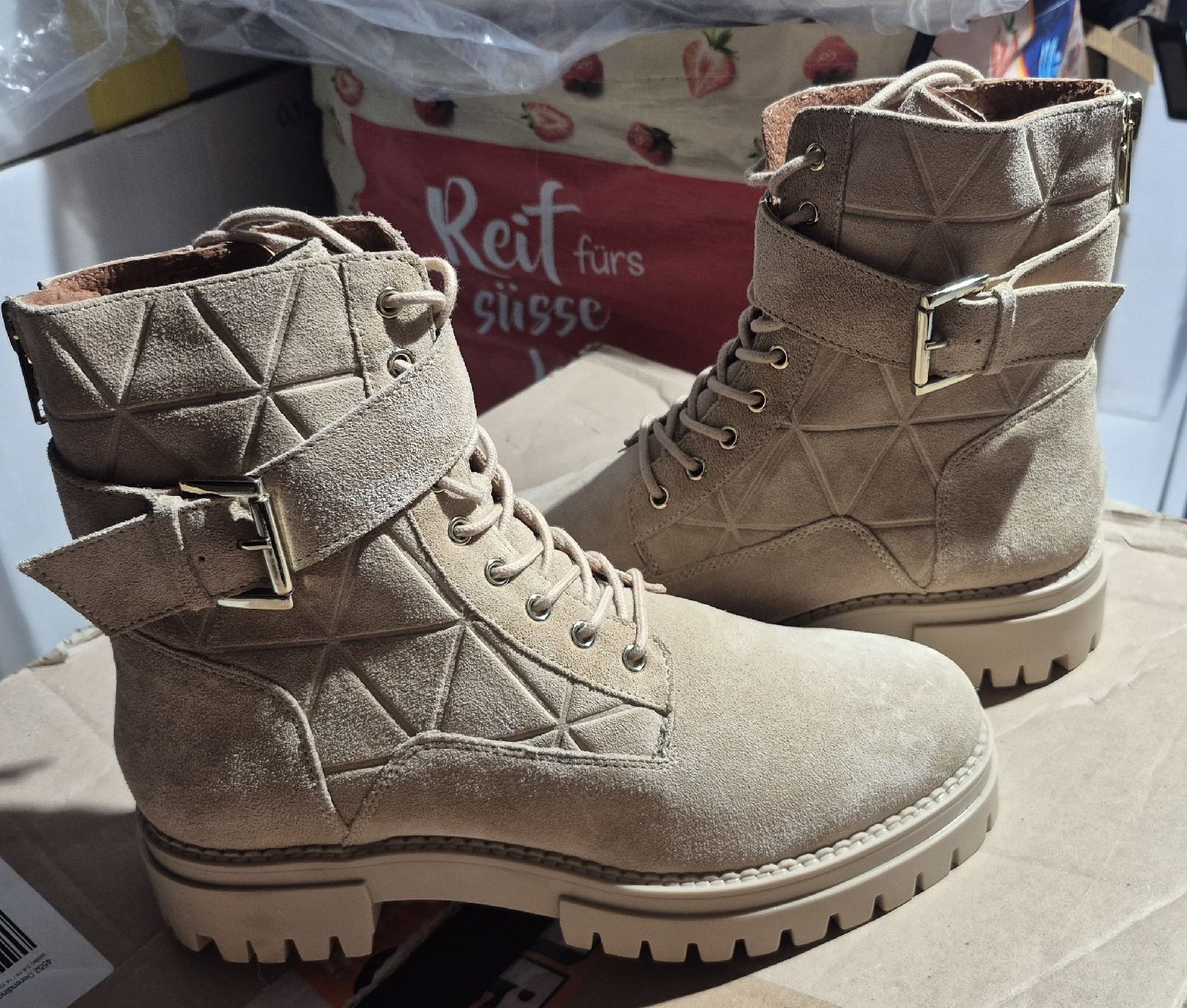 Scarpe da donna: Stiefel – Nuovo (secondo la descrizione) da Wislikofen venduto da ana_j6bc 3