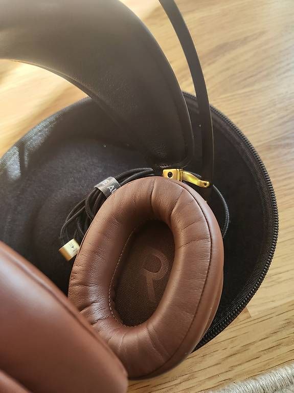 Kopfhörer: Meze audio 99 Classics Walnut Gold – Gebraucht aus Basel von mangome 1