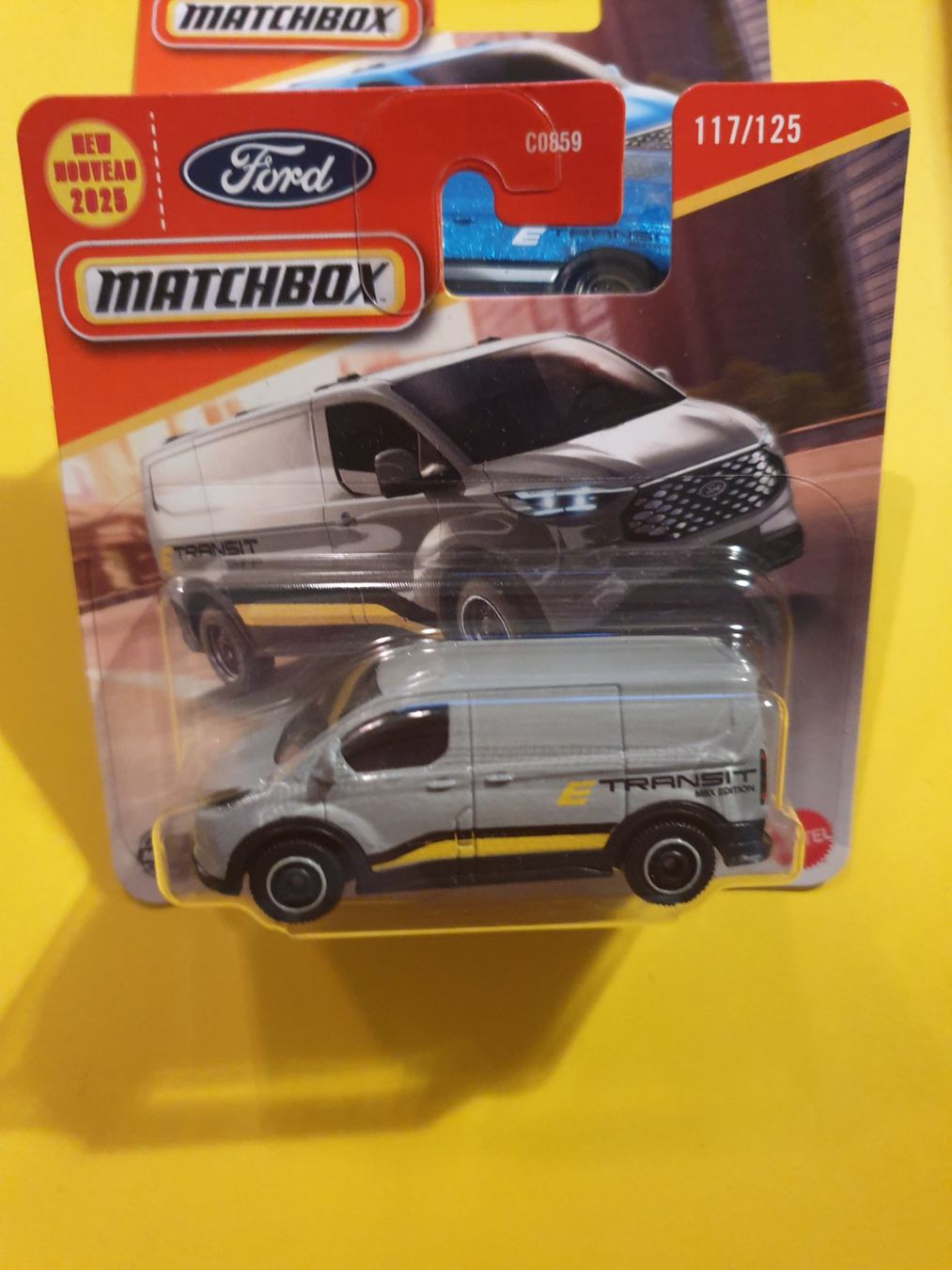 Matchbox Modellini d'auto: 2 x Matchbox 2023 FORD E-TRANSIT CUSTOM – Nuovo e nell'imballaggio originale da Oftringen venduto da Rotor 3