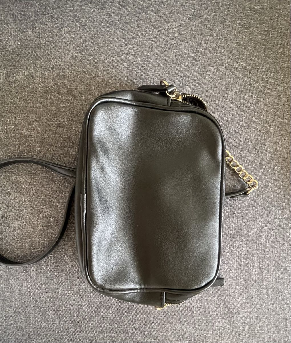 Maddison Borse da donna: Small Black Handbag embroidered from Maddison – Usato da Zürich venduto da lydia.joray 1