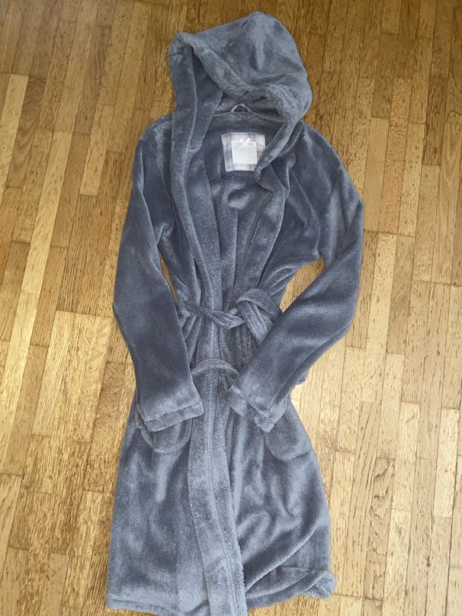 H&M Bademäntel: Bademantel H&M Grösse XS – Gebraucht aus Wettingen von vpr_9gz6