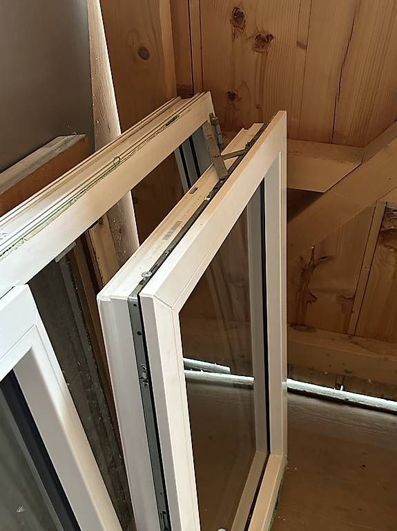Finestre: Fenster / Umbau / Renovation/ Bauen/ – Usato da Langnau im Emmental venduto da enduro.09 2