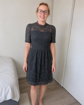 CLAUDIE PIERLOT | robe dentelle noire dos ouvert | 36 femme