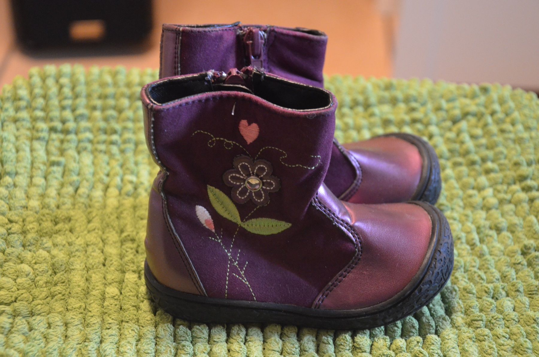 Schuhe für Mädchen: NO 20 – Gebraucht aus Chiasso von Dolly015