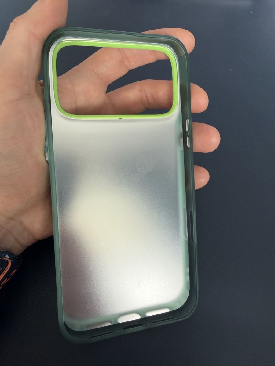 Apple Covers & Schutzfolien: iPhone 17 Pro Max Pokémon Case – Neu und originalverpackt aus Lausanne von oenix 3