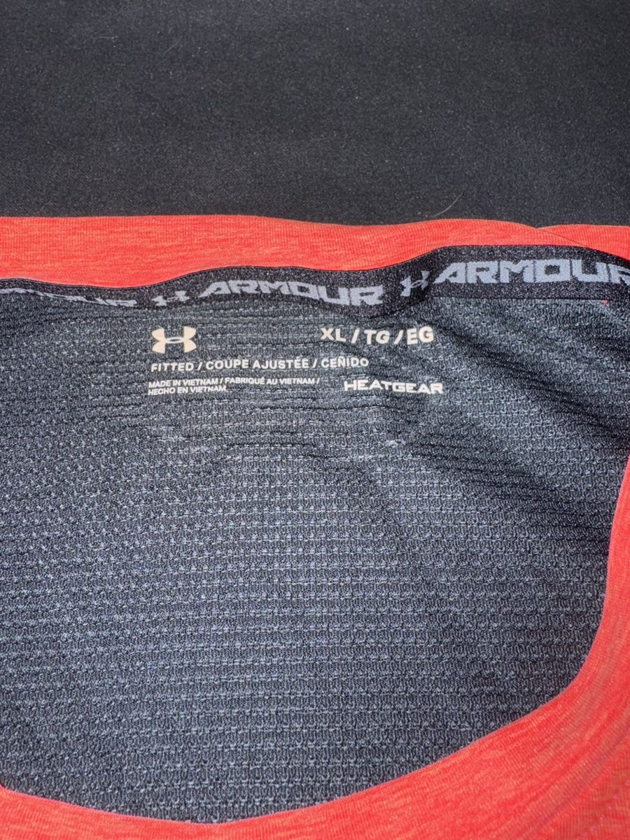 Under Armour T-shirt: Under Armour Shirt, XXL – Usato da Wettingen venduto da Chuljaa 1