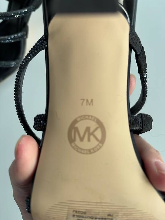 Damenschuhe: Chaussures Michael Kors – Gebraucht aus Chernex von mel_8db7 2