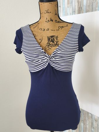 Damen T-Shirt Orsay blau gestreift Grösse S gutem Zustand