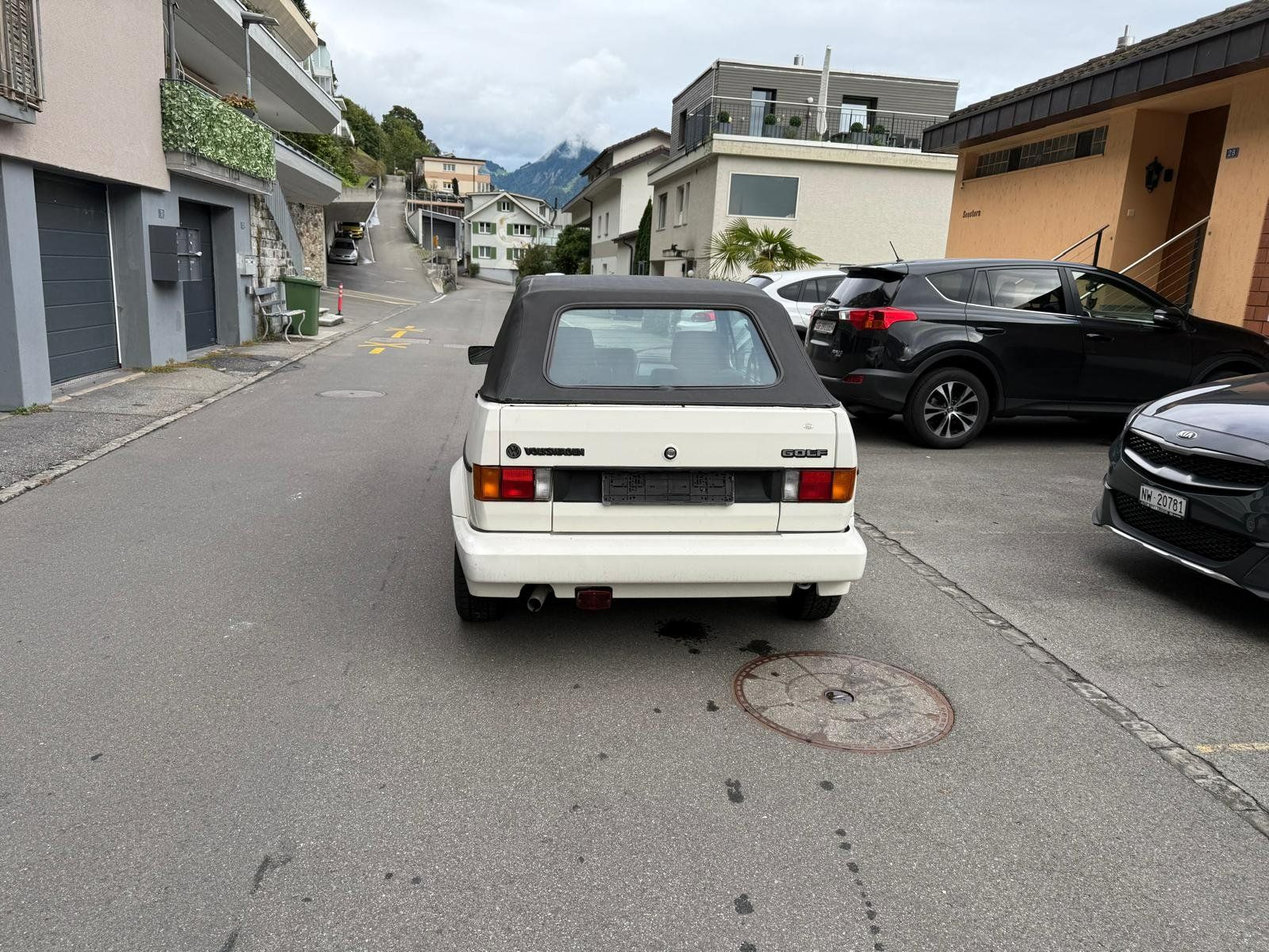 VW Automobili: Golf 1 Cabrio - 1. Hand – Usato da Stans venduto da Kleidermann_Retro 3