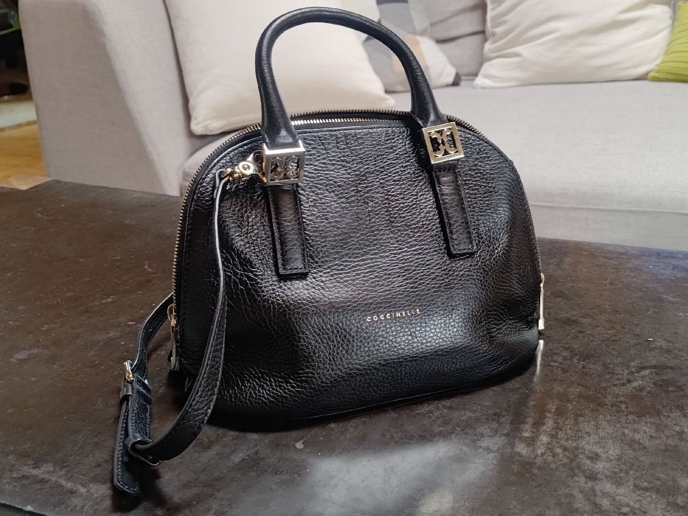 Coccinelle Taschen für Damen: COCCINELLE Designertasche Schwarz Leder – Gebraucht aus Zürich von yprat