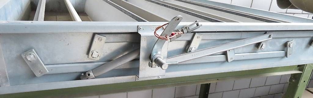 Tutte le macchine: Jalousie Lüftungsklappe – Usato da Tagelswangen venduto da her_vhc2 1