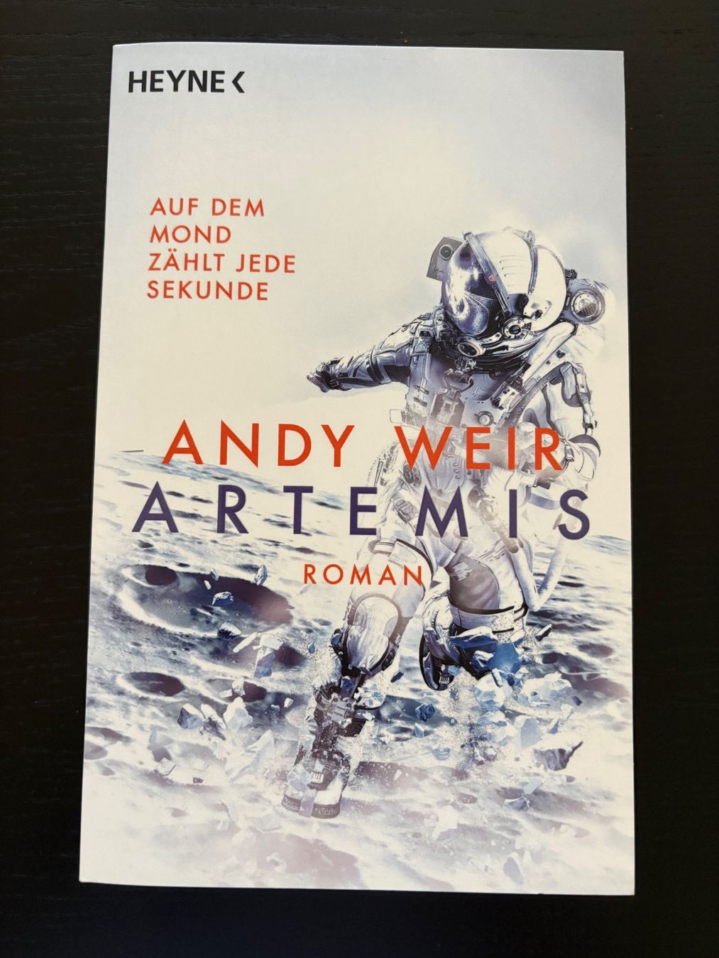 Bücher: Artemis - Andy Weir – Neu (gemäss Beschreibung) aus Oberwil BL von saru-koshiro
