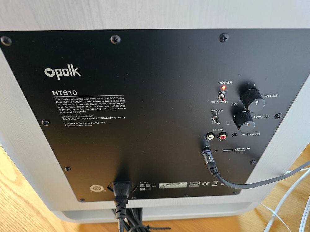 Polk Audio HTS 10 Aktivsubwoofer Kaufen auf Ricardo
