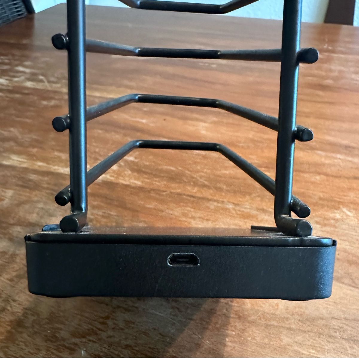 Racks & Cavalletti: PS Controller und Disc Halter mit 4x USB Anschluss zum Laden – Usato da Ibach venduto da Bigtom1 3
