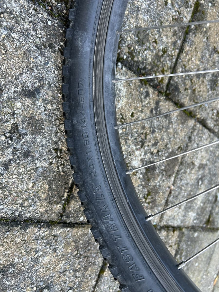 Specialized Biciclette: Kindervelo 24 Zoll Räder – Usato da Ermenswil venduto da Choeli_the2nd 1