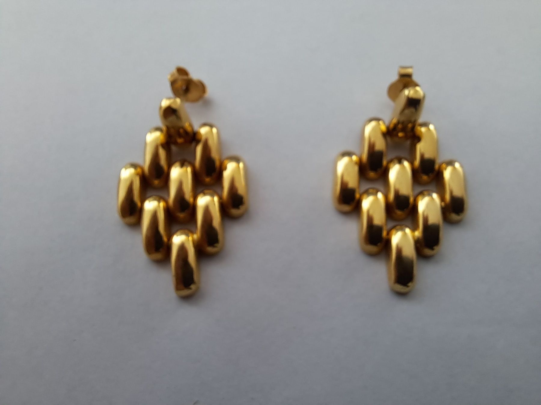 Boucles d'oreille: Traumhafte Ohrstecker – D'occasion à Pfäffikon ZH par Valsangiaccomo