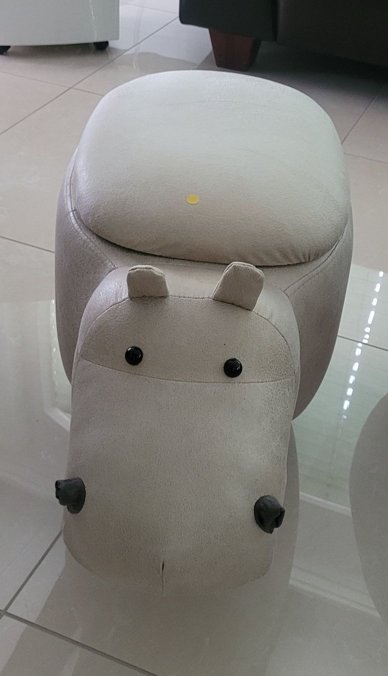 Tabourets: Hocker animal shape grey children good condition – D'occasion à Killwangen par bmy_5rtt 2
